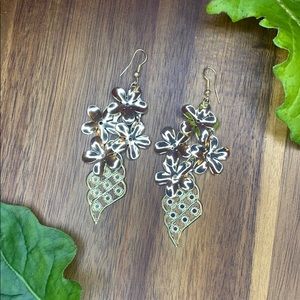 Flower Dangled Earrings